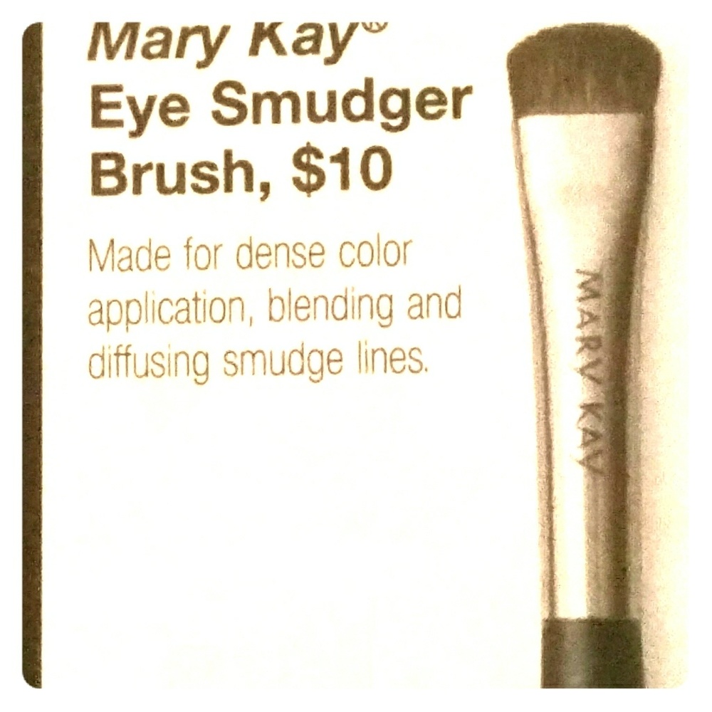 Eye smudger, and cream eye color/concealer brush