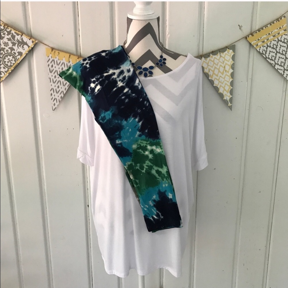 Buttery Soft Blue Green Tie Dye Leggings - Picture 2 of 4