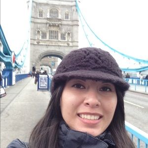 Meet your Posher, Leah