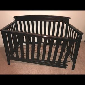 Baby crib