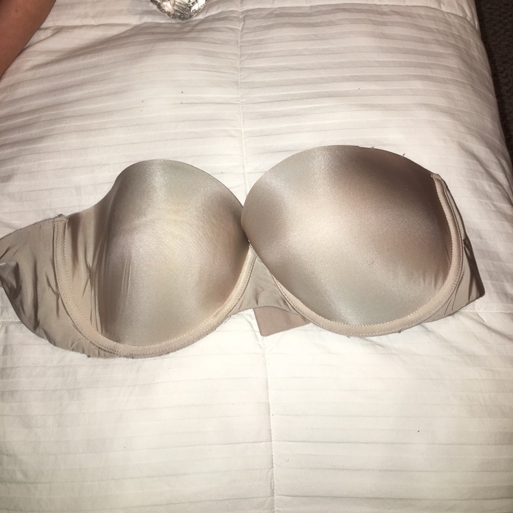 VS Strapless Bra