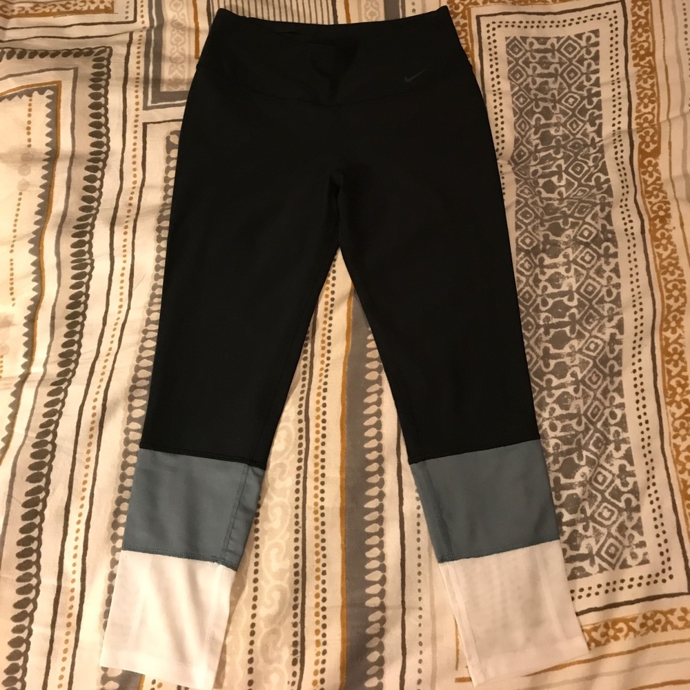 Nike Crop Leggings