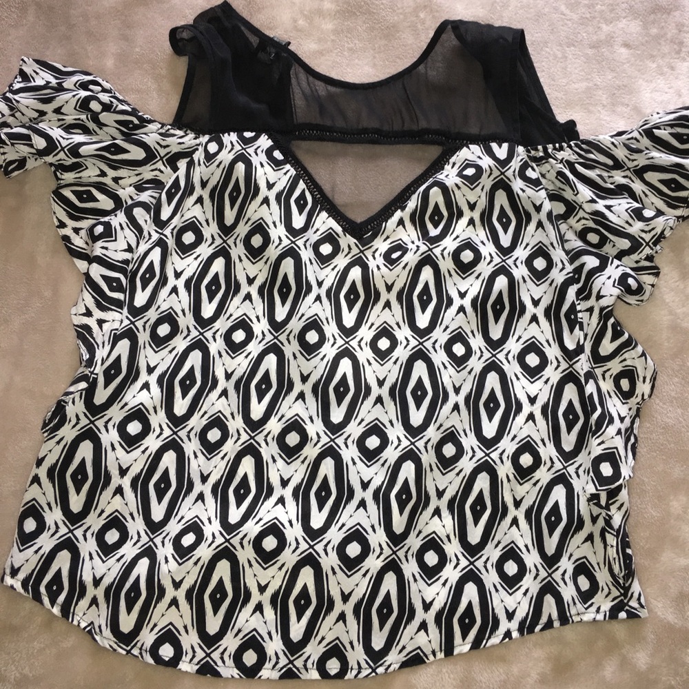 White and black printed top