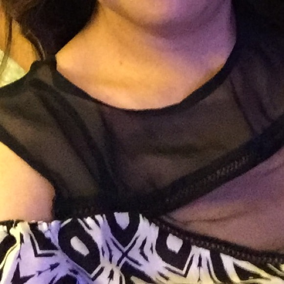 White and black printed top - Picture 4 of 4