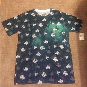 🚨DONATING SOON🚨Short-sleeve Galaxy Mickey Tee