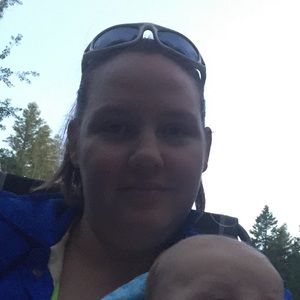 Meet your Posher, Caitlin