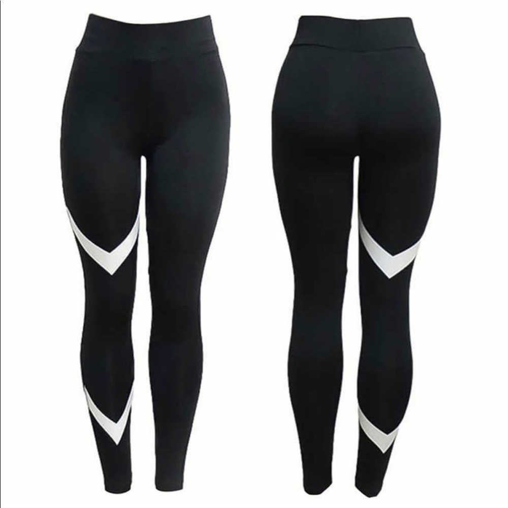 Angular Stripe Leggings