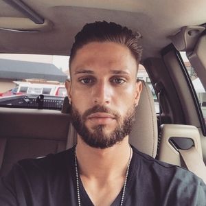 Meet your Posher, Derek