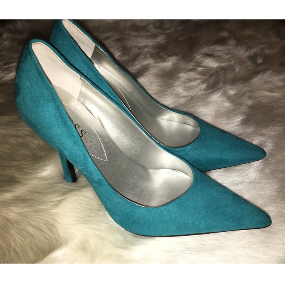 Guess Faux Suede Pump Heels Size 7 Turquoise Blue