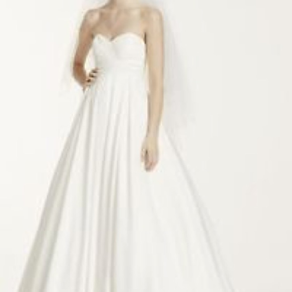Strapless Sweetheart Wedding Gown NWT