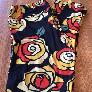TC LulaRoe Disney roses!  Major unicorn!!!