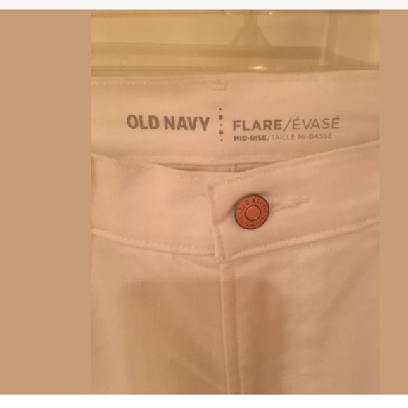 NEW OLD NAVY WHITE FLARE MID-RISE SIZE 8REG - Picture 3 of 5