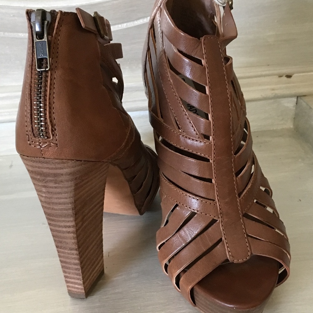 Heels Strappy Steven Madden