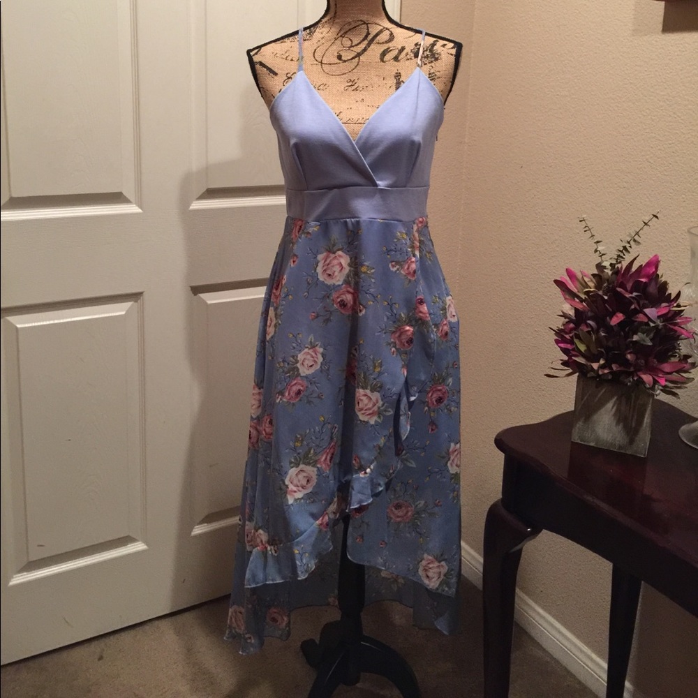 Dress - Picture 5 of 8