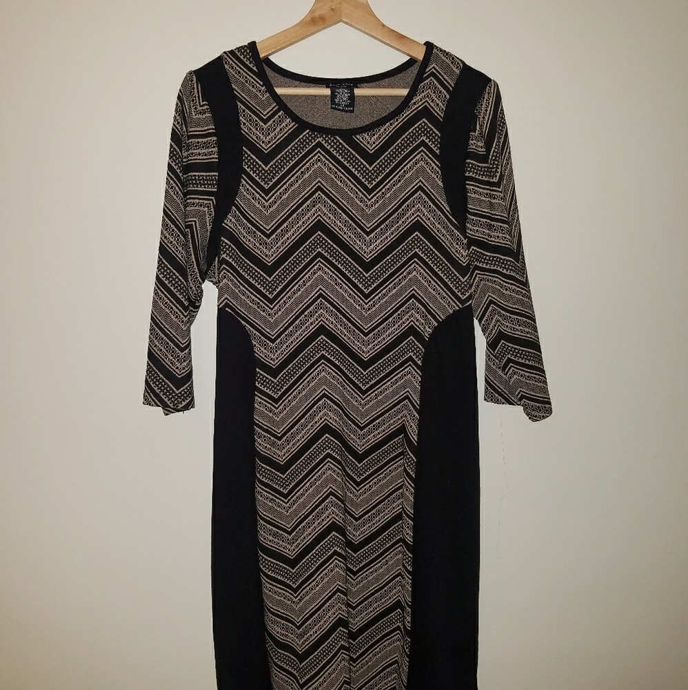 True Envy Color Block 3/4 Sleeve Dress
