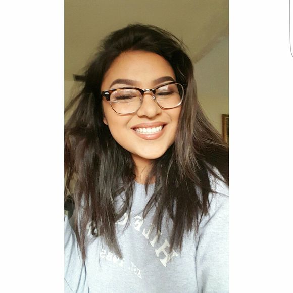 Meet your Posher, Cindy - Picture 1 of 1