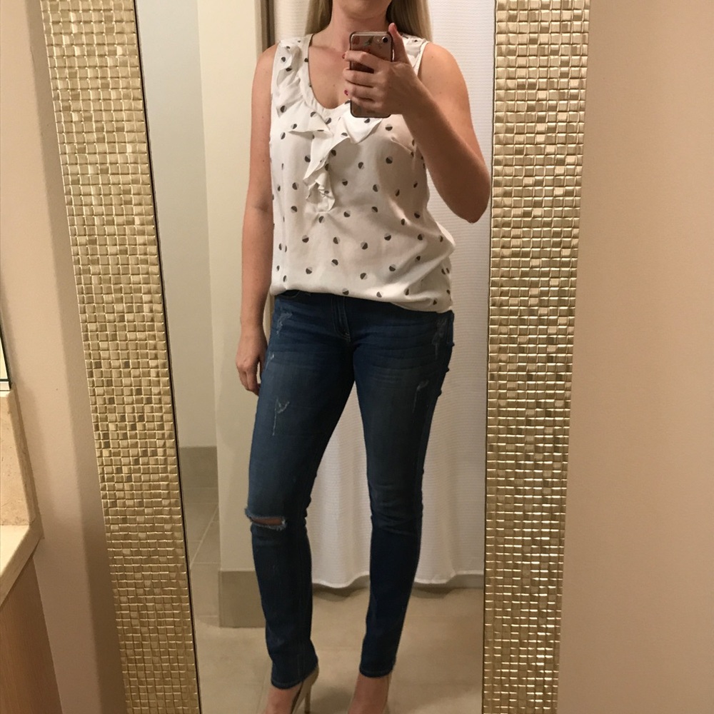 Halogen white and black sleeveless blouse