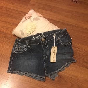 Love note shorts