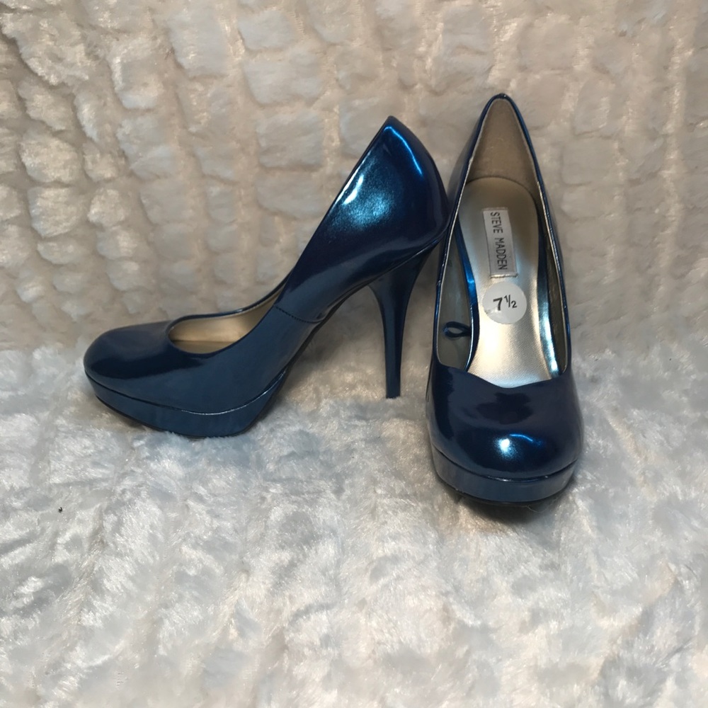 Steven Madden blue high heels!