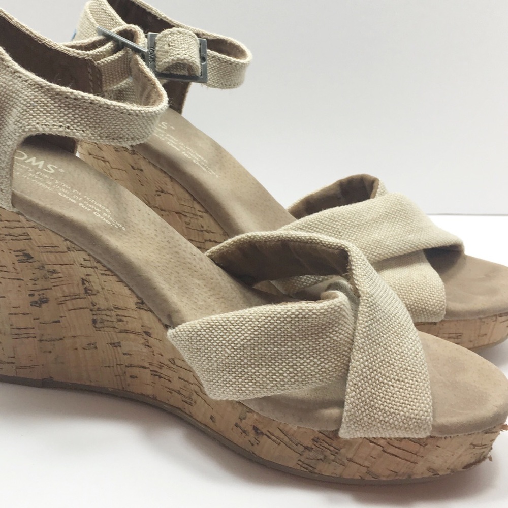 Toms Tan Wedges sz7