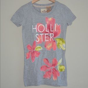 Hollister t shirt