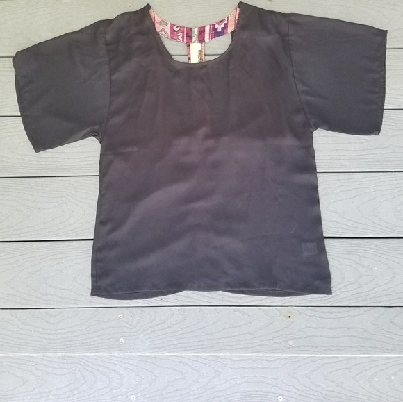 Black Aztec Southwestern Print Woven Oversize Top - Picture 2 of 3