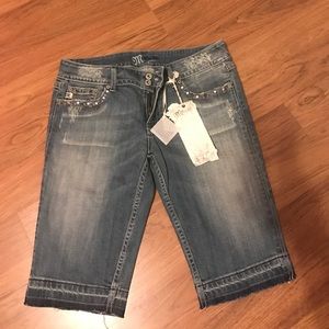 Miss Me Bermuda shorts