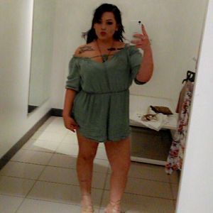 Meet your Posher, Nicole