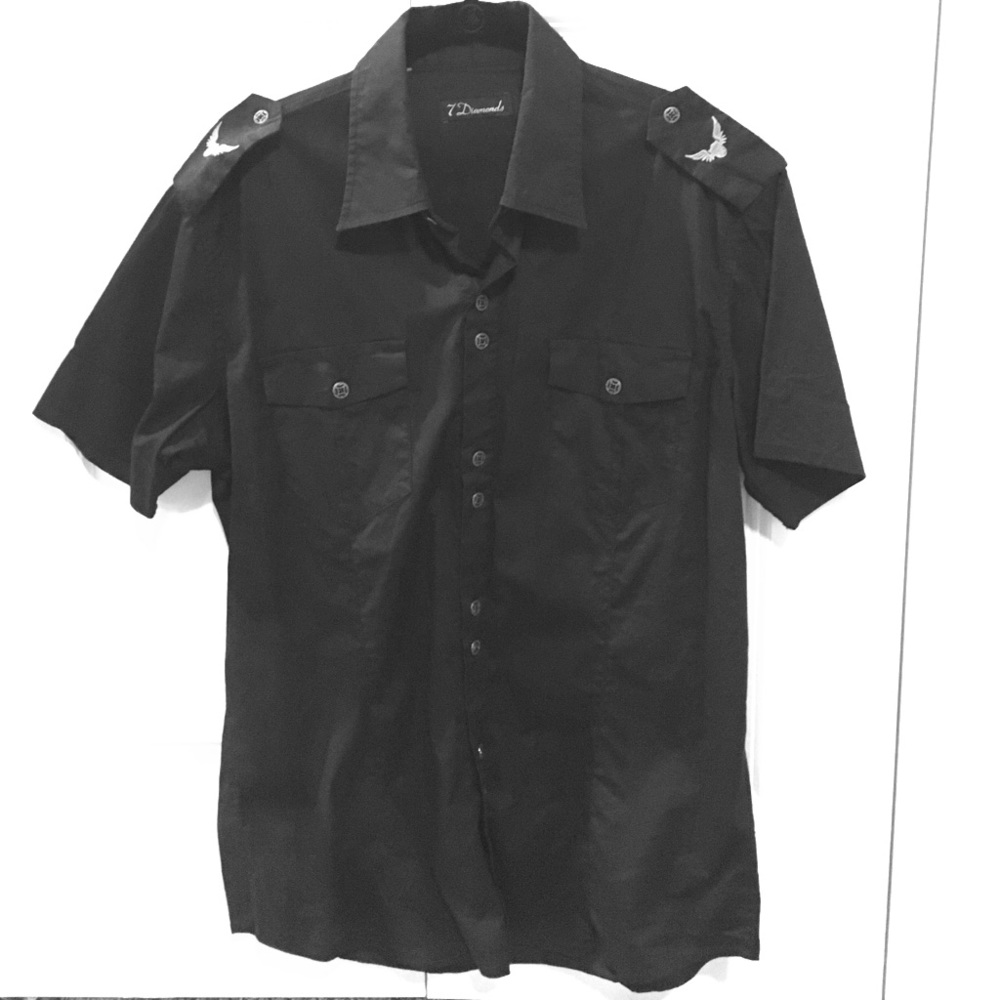 Men's 7diamonds black button down shirt.