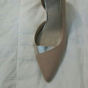 Calvin Klein pointy toe pumps size 10