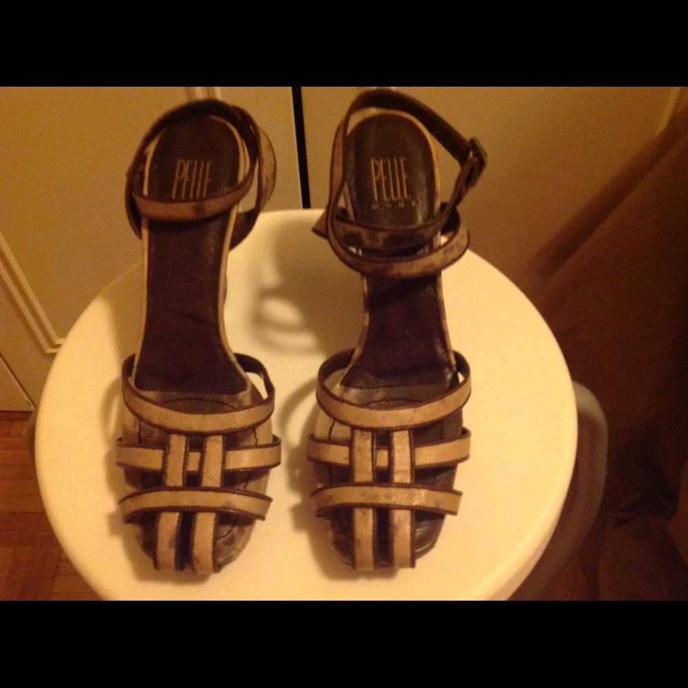 Pelle Moda Tan/Brown Karung Wedge Sandals