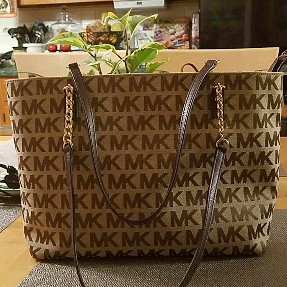 Michael Kors Jet Set  tote