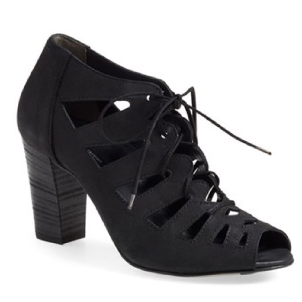 ❗️ NEW Paul Green Jansen Lace Up Block Heel ❗️