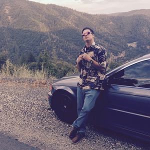 Meet your Posher, Derick