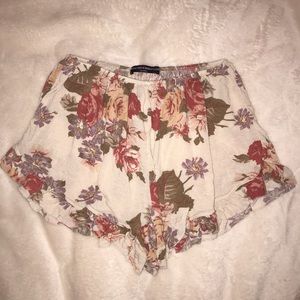 Brandy Melville floral ruffle shorts