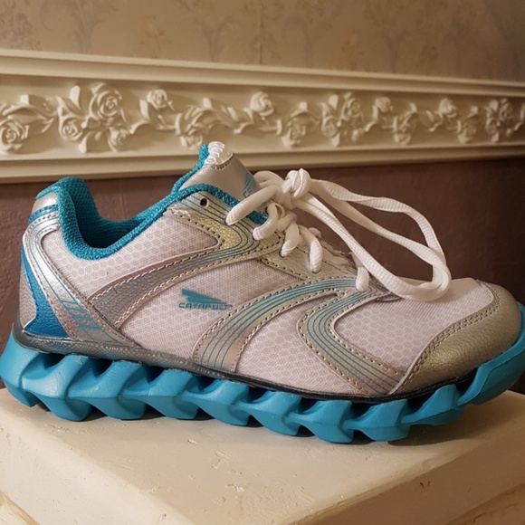 Catapult "Lavonne" White/Teal Leather Sneakers - Picture 1 of 5