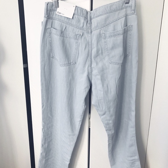 GAP Vintage Style Light Wash Denim Pant - Picture 1 of 3