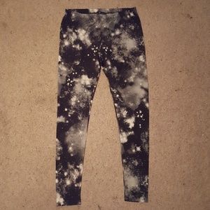 Galaxy print leggings