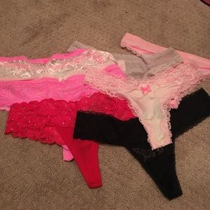 VS thong bundle size small
