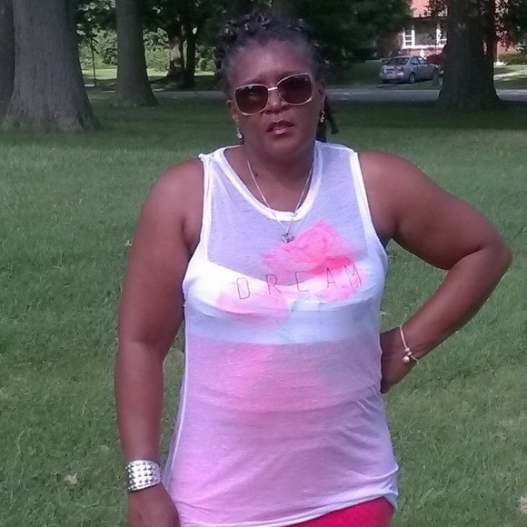 Meet your Posher, Ruth - Picture 1 of 1