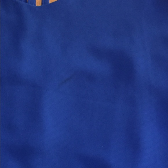 SOLD Pretty Royal Blue Top ๐ - Picture 2 of 6