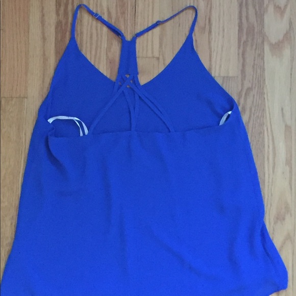 SOLD Pretty Royal Blue Top ๐ - Picture 6 of 6
