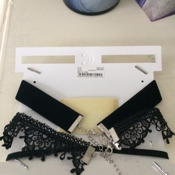Flash Sale Black 3 Piece Choker Set NWT - Picture 6 of 7