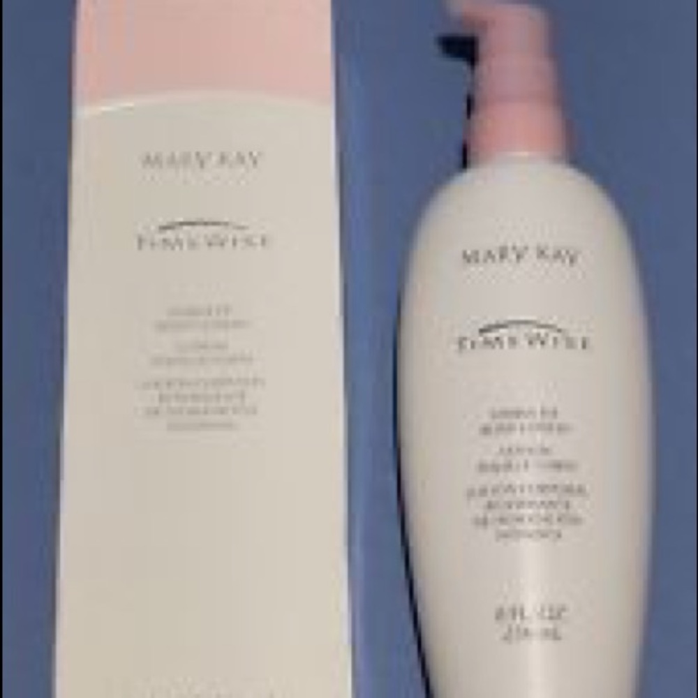Mary Kay visibly fit body lotion NIB