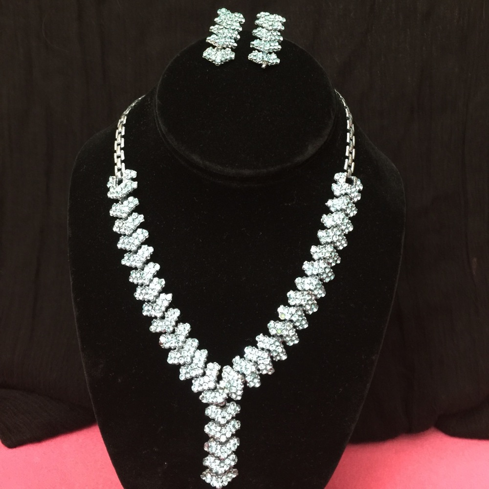 Baby Blue Studded Necklace. Indian/Pakistani.