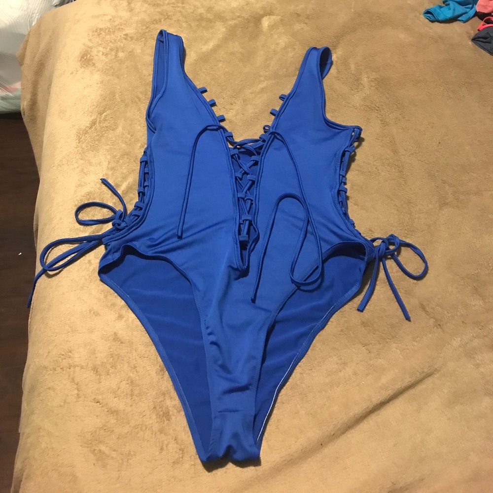 Swim one piece