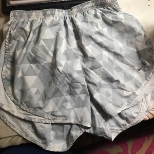 White geometric Nike short