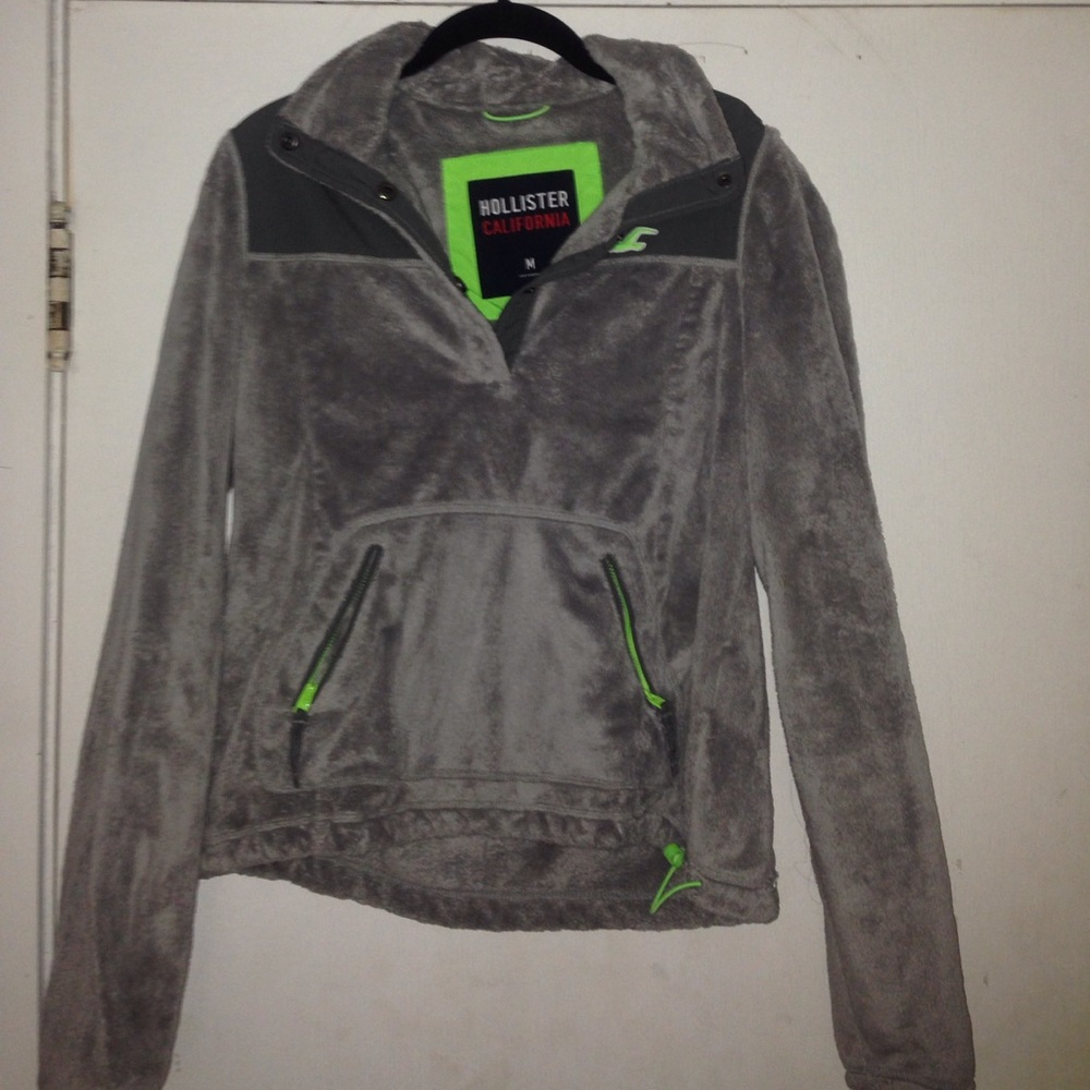 Hollister fleece jacket