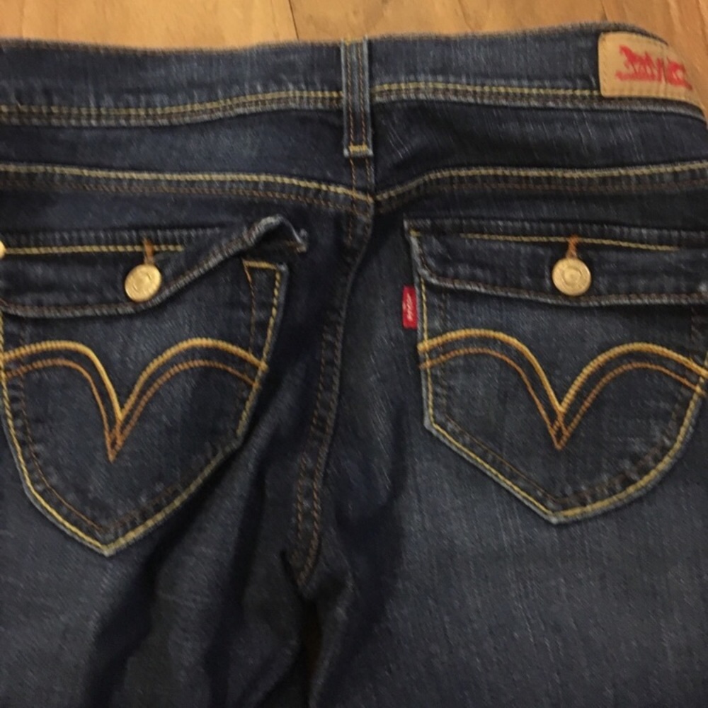 Levi jeans