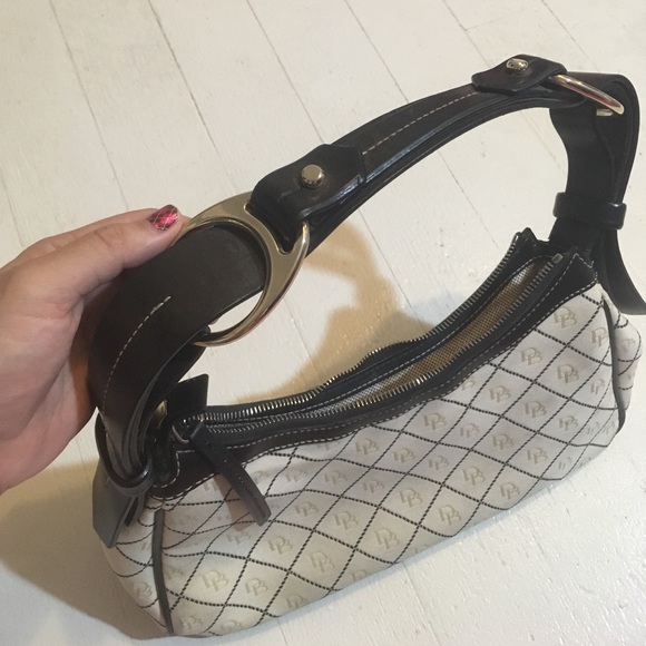 Authentic Dooney & Bourke handbag purse - Picture 2 of 4